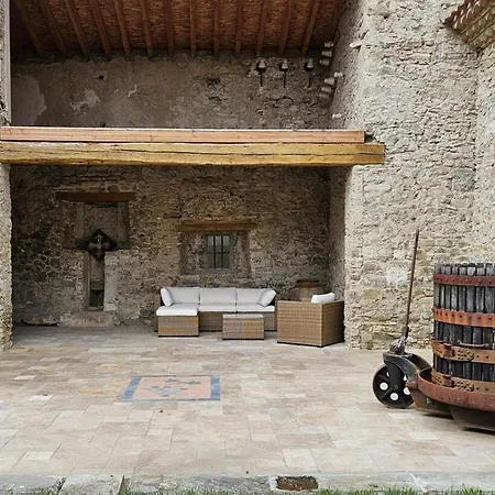 Domaine Villecarla, 2 Canal Du Midi Carcassonne